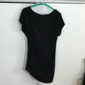 Cute & Comfy Tunic top with angled bottom!